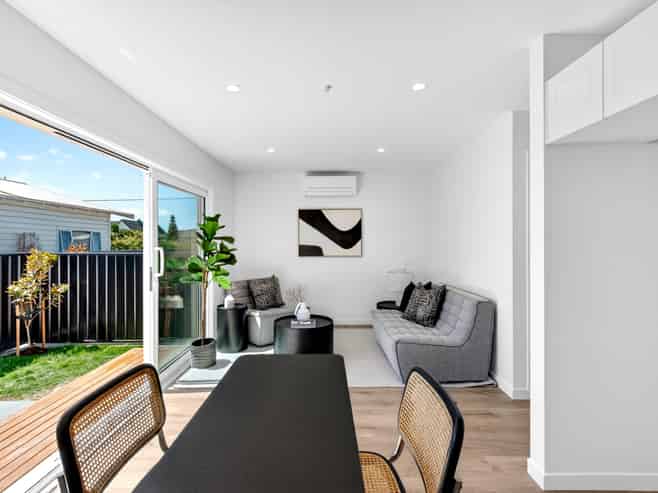 18C Avenue Road, Greenmeadows