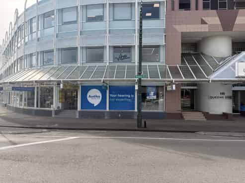 Office or retail - Take your pick!