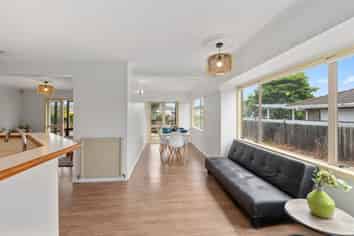 50A Holland Street, Glenholme