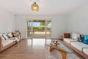 50A Holland Street, Glenholme