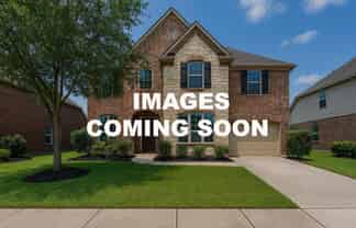 B,C,D/1 Scout Ave, Three Kings