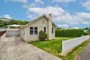 14 Pembroke Street, Tawa