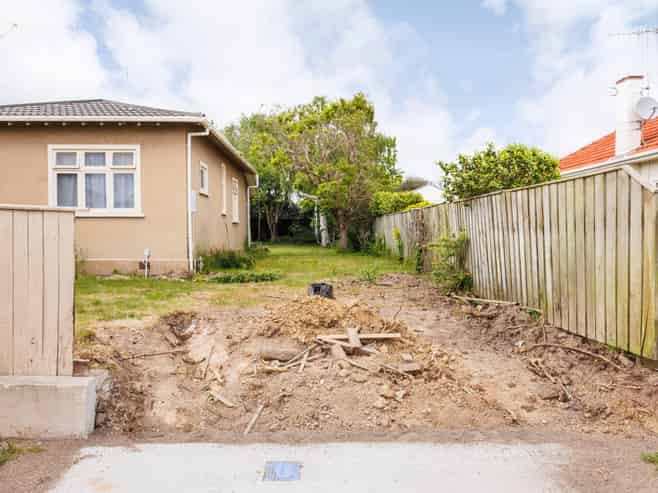 30a Puriri Terrace, Roslyn