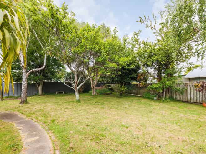 30a Puriri Terrace, Roslyn