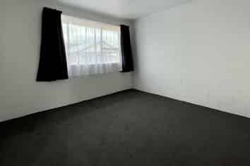 1/7 Cameron road, Hamilton East