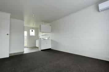 1/7 Cameron road, Hamilton East