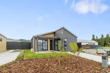 27b Ferndale Road, Kawakawa Bay