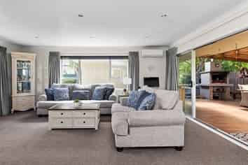 74 Guppy Road, Greenmeadows