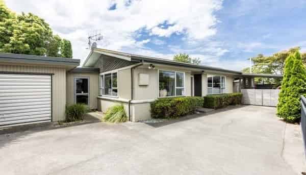 74 Guppy Road, Greenmeadows