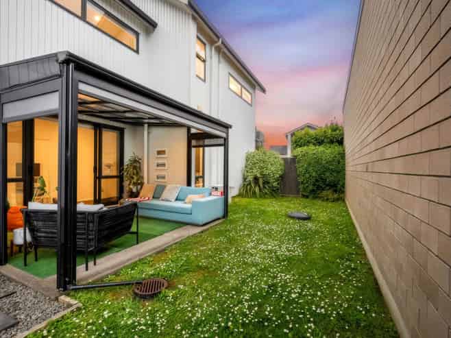 5 Teal Way, Hobsonville