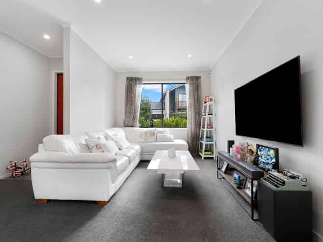 5 Teal Way, Hobsonville