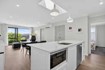 30 Winstone House Road, Paerata