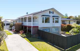 16 Glengarry Place, Hilltop