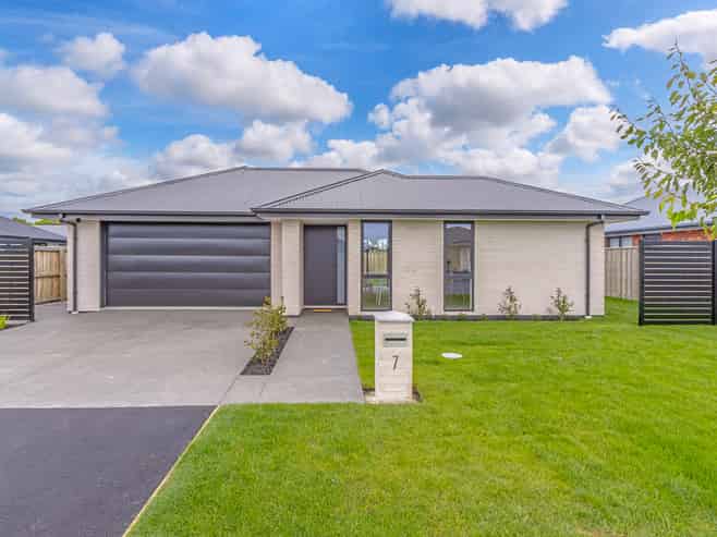 7 Freeville Place, New Brighton