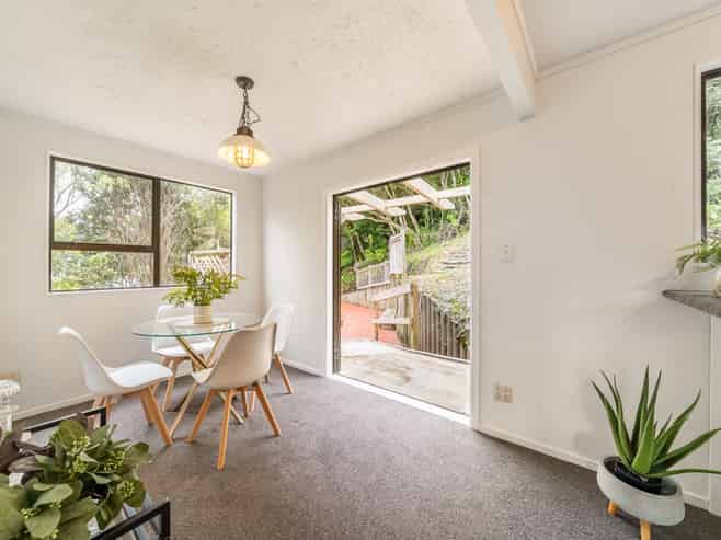 79 Sunbrae Drive, Silverstream