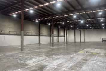 Lambie Drive warehouse and office facility