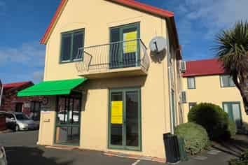 Modern Live/Work Unit with Profile