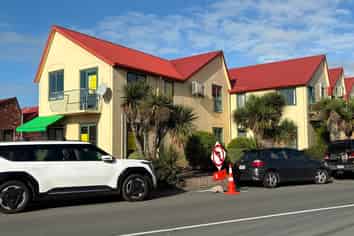 Modern Live/Work Unit with Profile