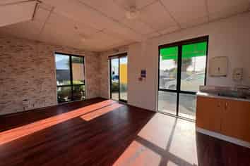 Modern Live/Work Unit with Profile