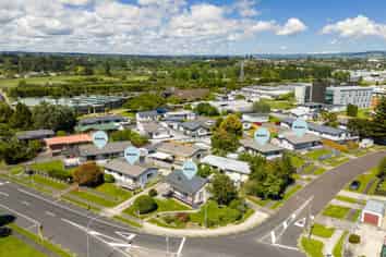 100 Windermere Drive, Poike