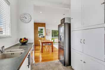 911 Rangiora Street, Mahora