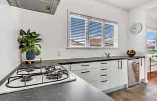 911 Rangiora Street, Mahora