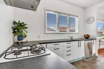 911 Rangiora Street, Mahora