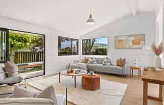 12 Matthew Place, Kawaha Point