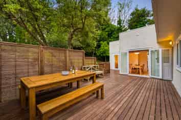 261 Titirangi Road, Titirangi