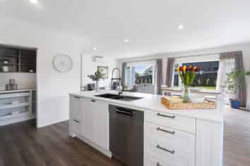 9 Day Road, Patumahoe