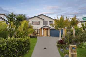 1 Waldorf Crescent, Orewa