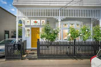 5 Armour Avenue, Mount Victoria