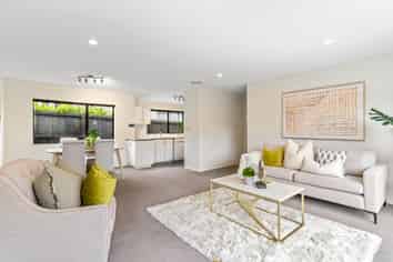 2/4 Altona Road, Forrest Hill