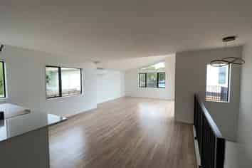 20B Pipitea Place, Massey