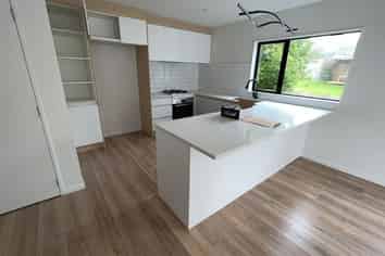 20B Pipitea Place, Massey