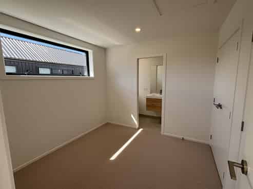 8A Tomtit Crescent, Lake Hawea