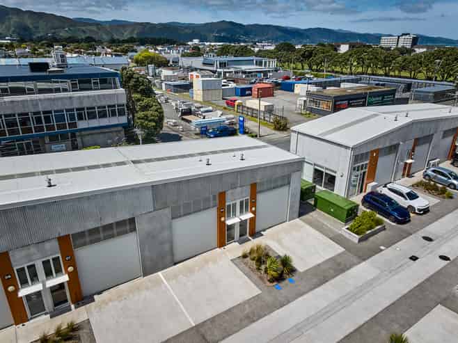 High-Profile Retail Unit In Petone
