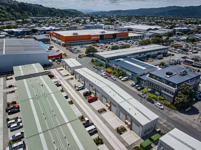 High-Profile Retail Unit In Petone