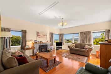 70 Nevay Road, Karaka Bays