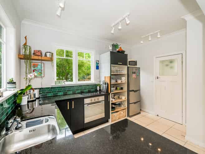 147a Raumati Road, Raumati Beach