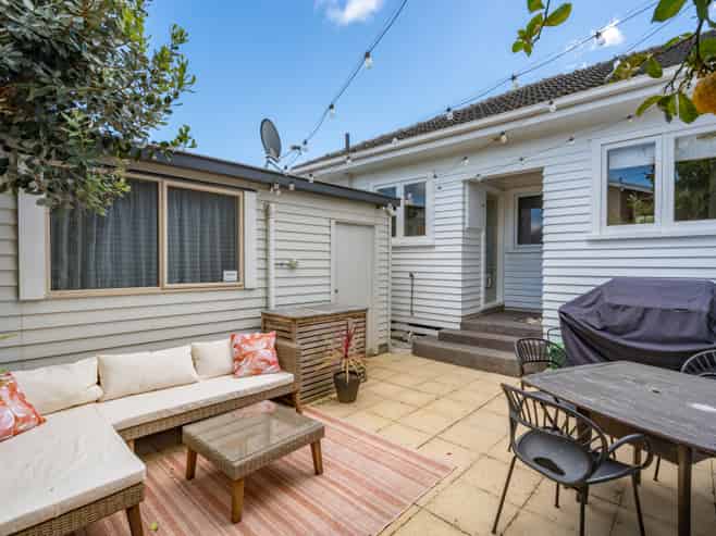 40 Enderley Avenue, Enderley