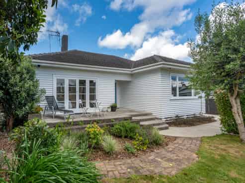 40 Enderley Avenue, Enderley