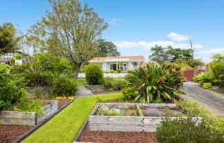 77 School Road, Wellsford