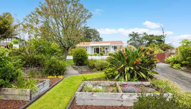 77 School Road, Wellsford