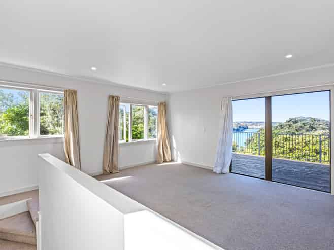 81 Tiri Road, Matakatia