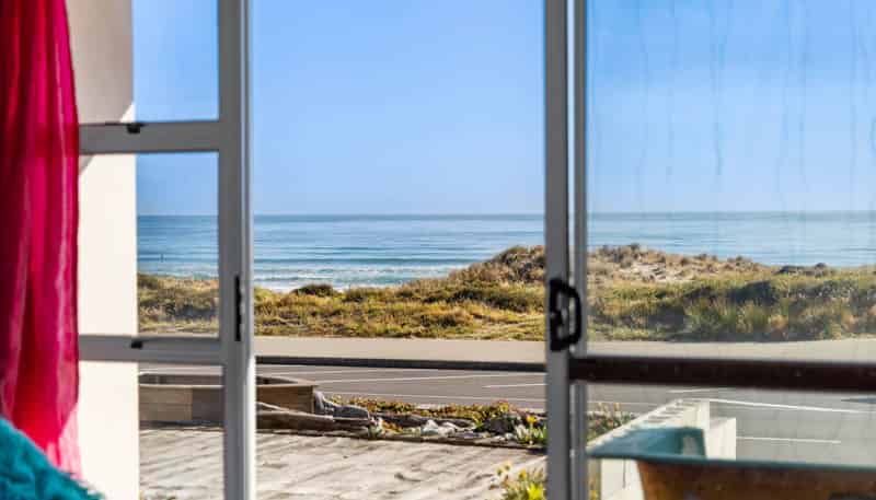 Flat 2/204B Marine Parade, Mount Maunganui