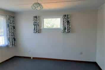 98 Mangorei Road, Strandon