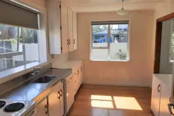 98 Mangorei Road, Strandon