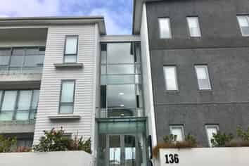 1i/136 Stancombe Road, Flat Bush