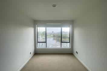 1i/136 Stancombe Road, Flat Bush